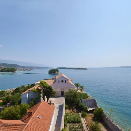 Fani-3 By Interhome *